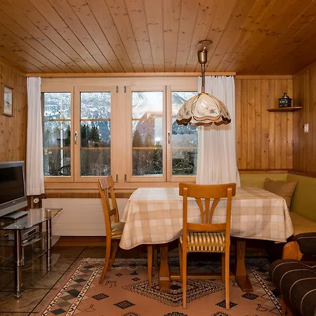 Typical Swiss Chalet With A Amazing Views 木屋