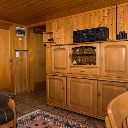 Typical Swiss Chalet With A Amazing Views 木屋 哈斯利伯格