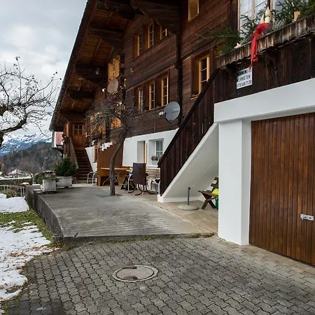 Typical Swiss Chalet With A Amazing Views 木屋 哈斯利伯格